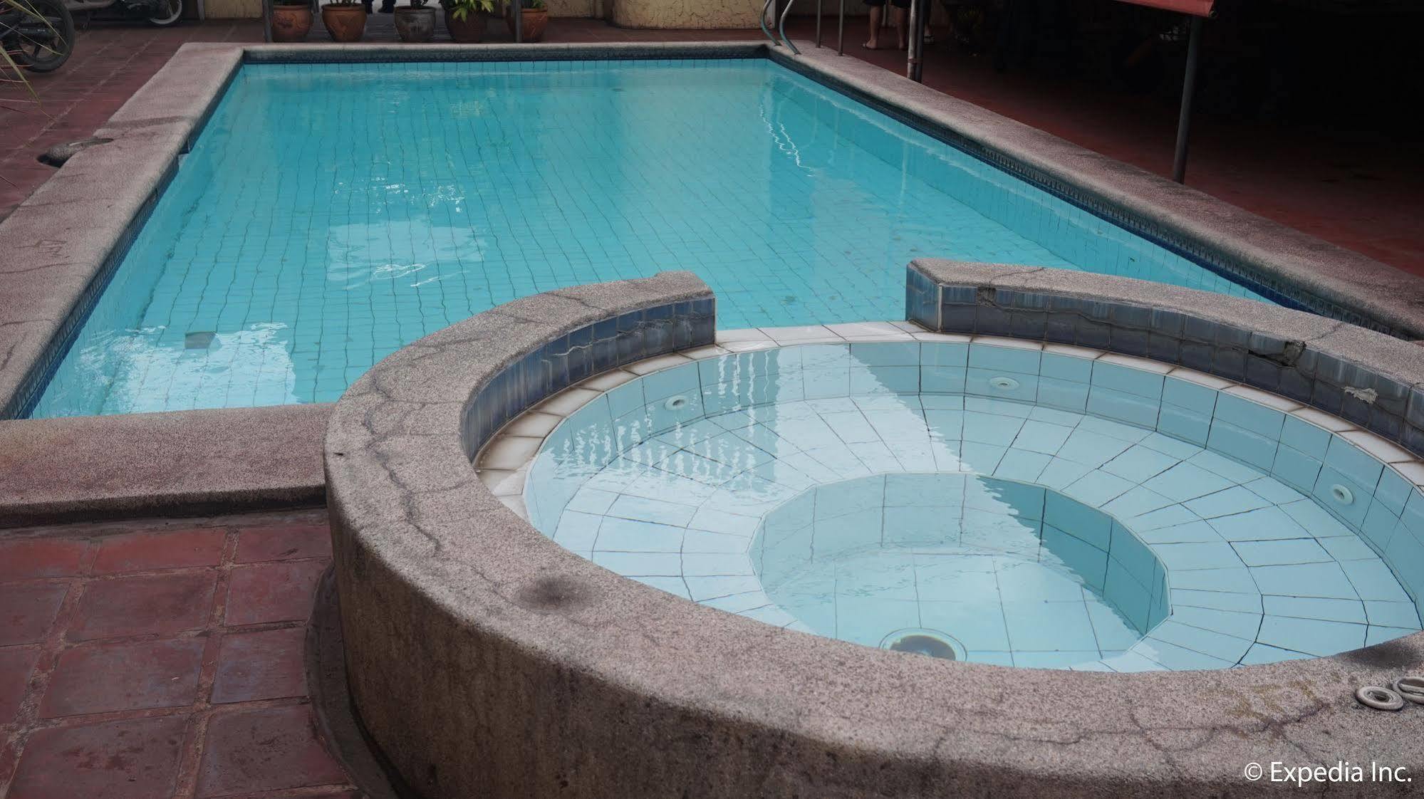 Phoenix Hotel Angeles Exterior foto
